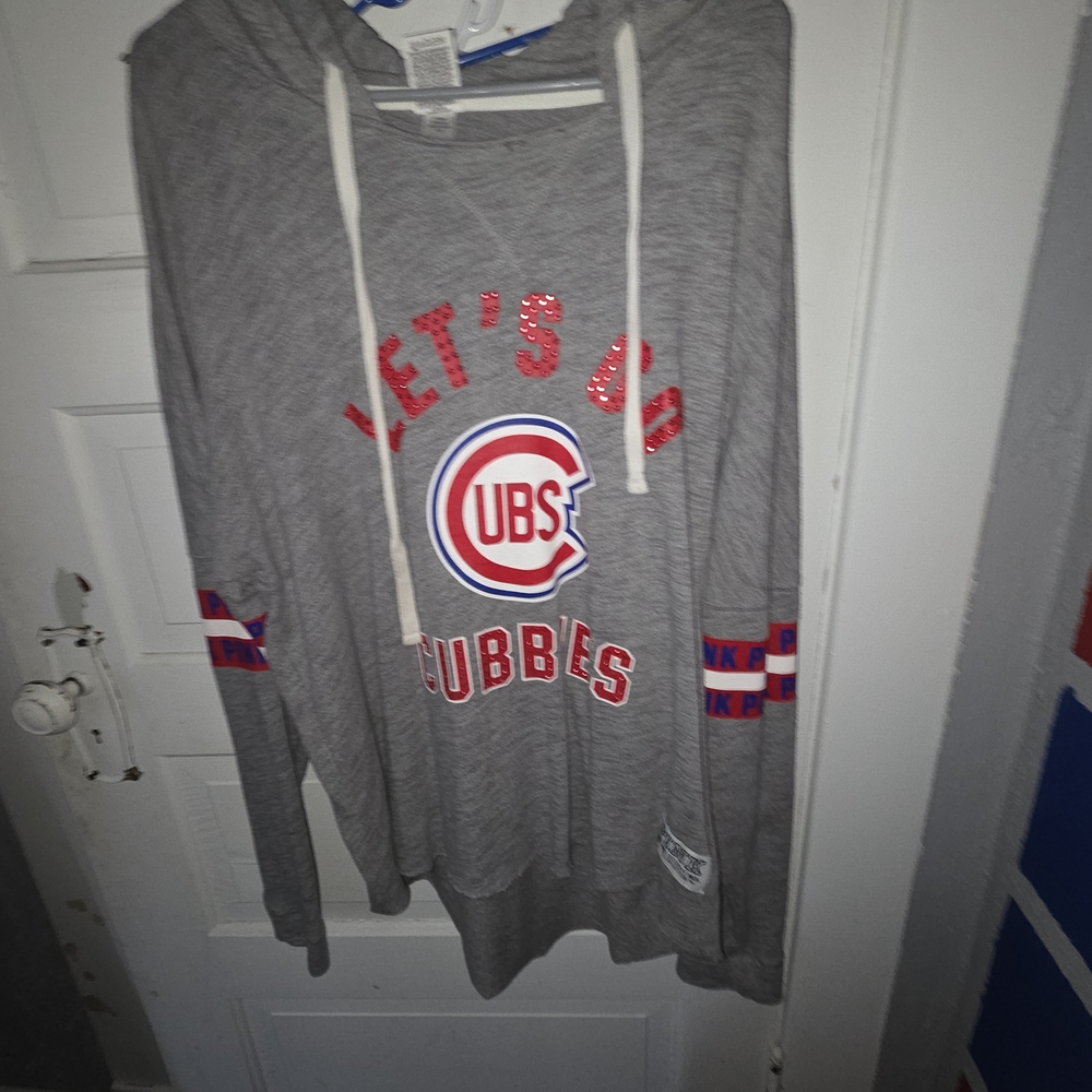 PINK Victoria's Secret Gray Long Sleeve Tee